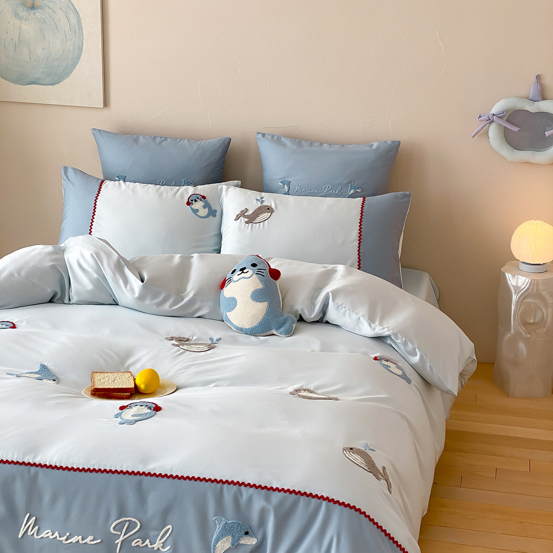 [Unisex] Marine Embroidered Cotton Sateen Duvet Cover Bedding Set with Pillowcases and Plush Seal Cushion