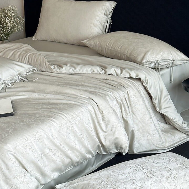 Jacquard Satin-Look Duvet Cover Set with Tied Pillow Shams