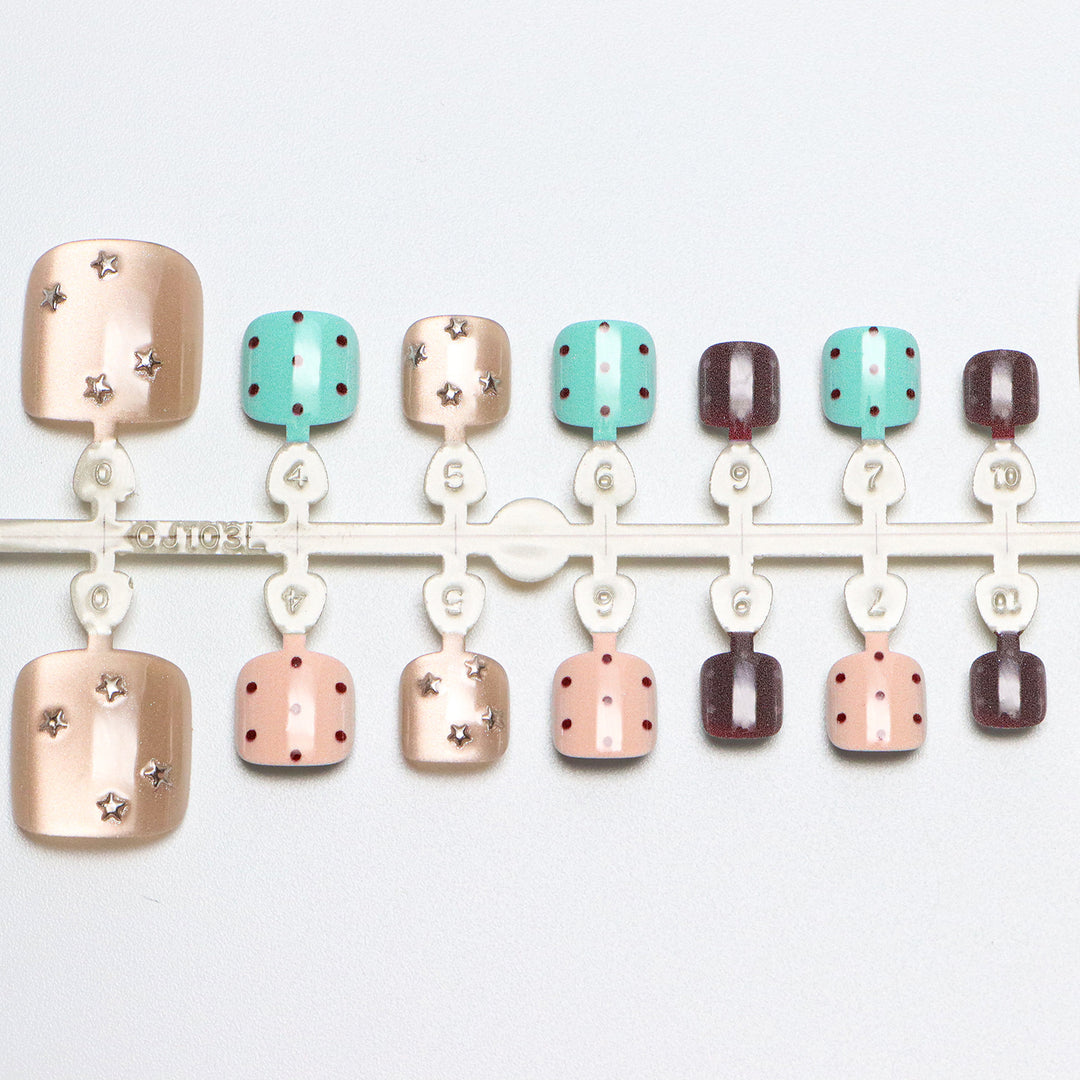 Stylish Press-On Nail Art Set