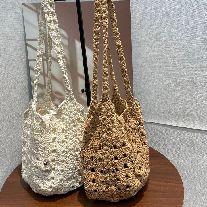 Hand-knotted shoulder bag in modern design Stornfield