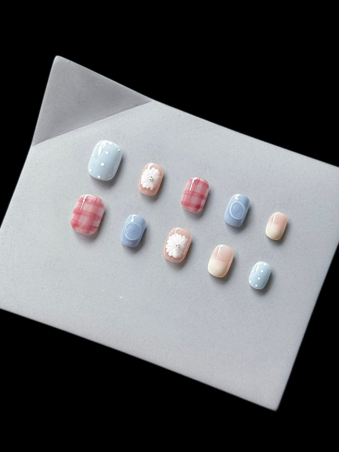 Decorative Press-On Nail Art Set with Floral and Plaid Patterns