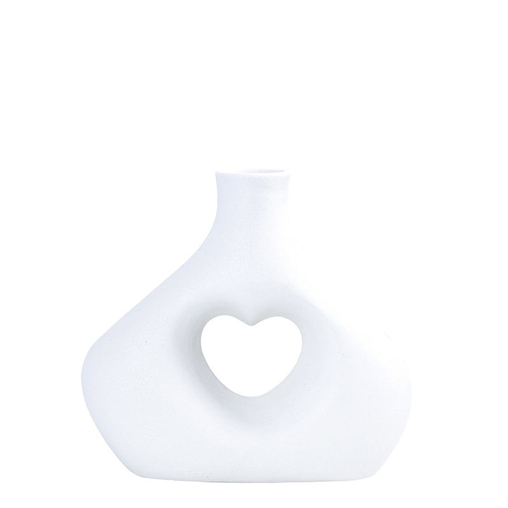 Heart-Shaped Decorative Ceramic Vase Stornfeild