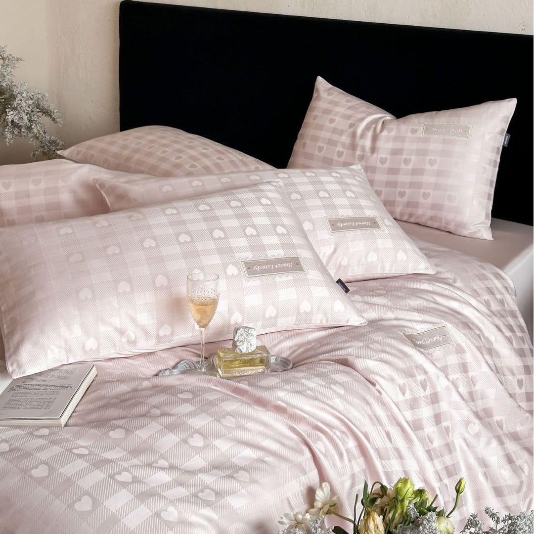 Premium cotton satin bedding set with jacquard check and heart motif