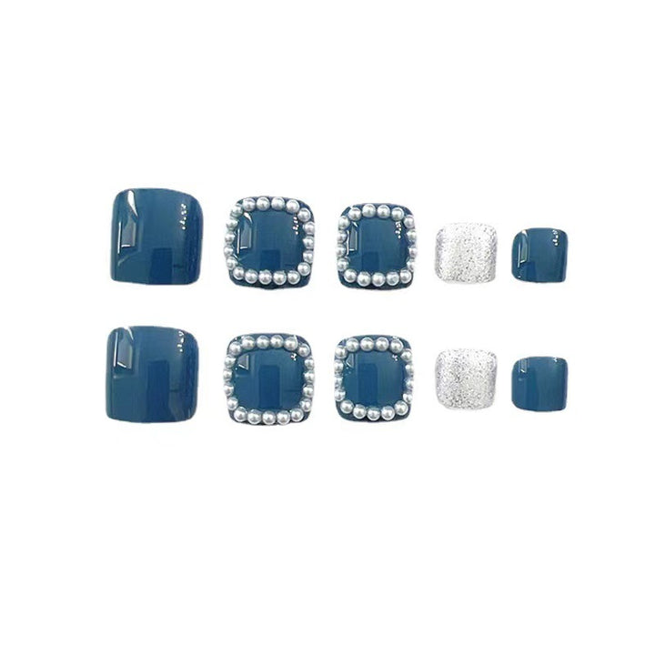 Artful toenails with elegant accents Stornfield