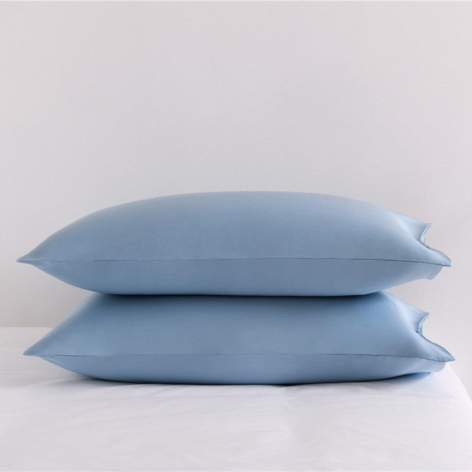 Pillowcase set made of cotton satin with concealed zipper and extra soft texture