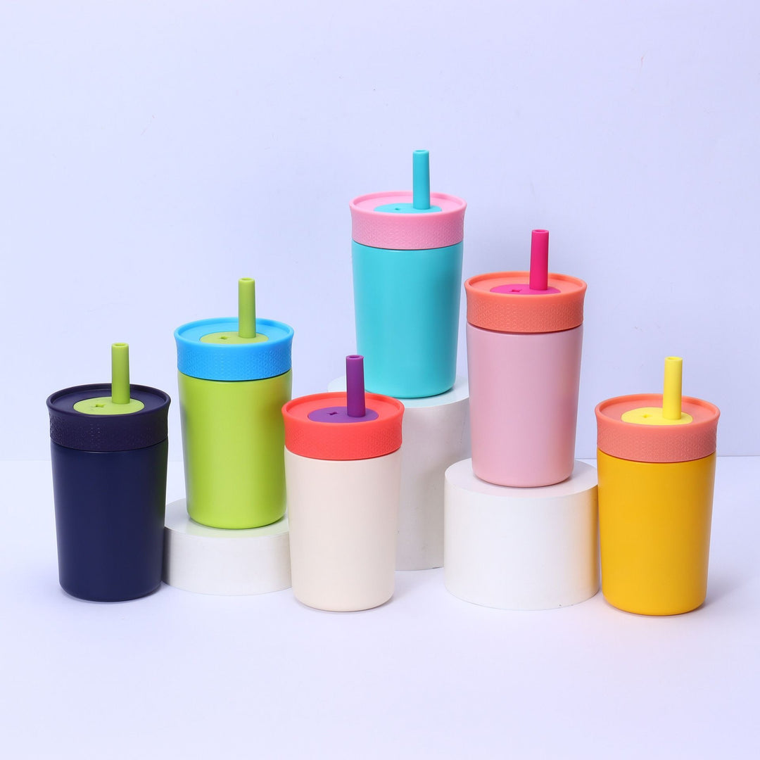 Women insulated coffee cup with integrated straw Stornfield