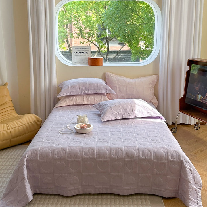 Quilted Heart-Pattern Lightweight Cotton Coverlet Set with Matching Pillow Shams