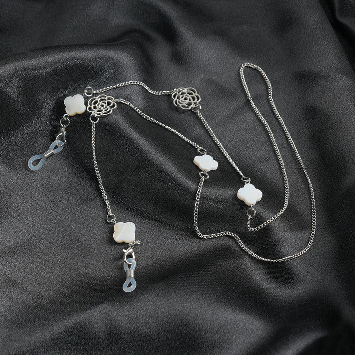 Elegant Floral Chain Necklace Stornfield