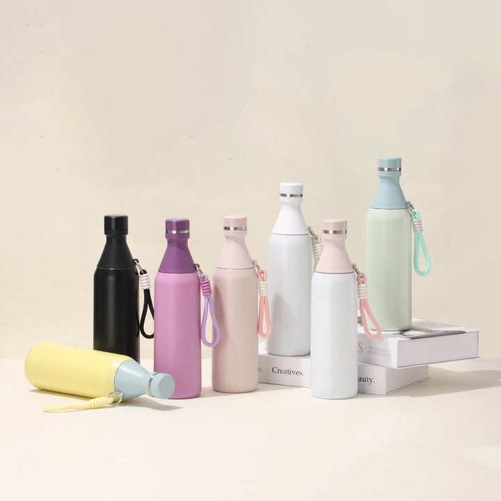 Women's insulated water bottle with practical carrying strap Stornfield