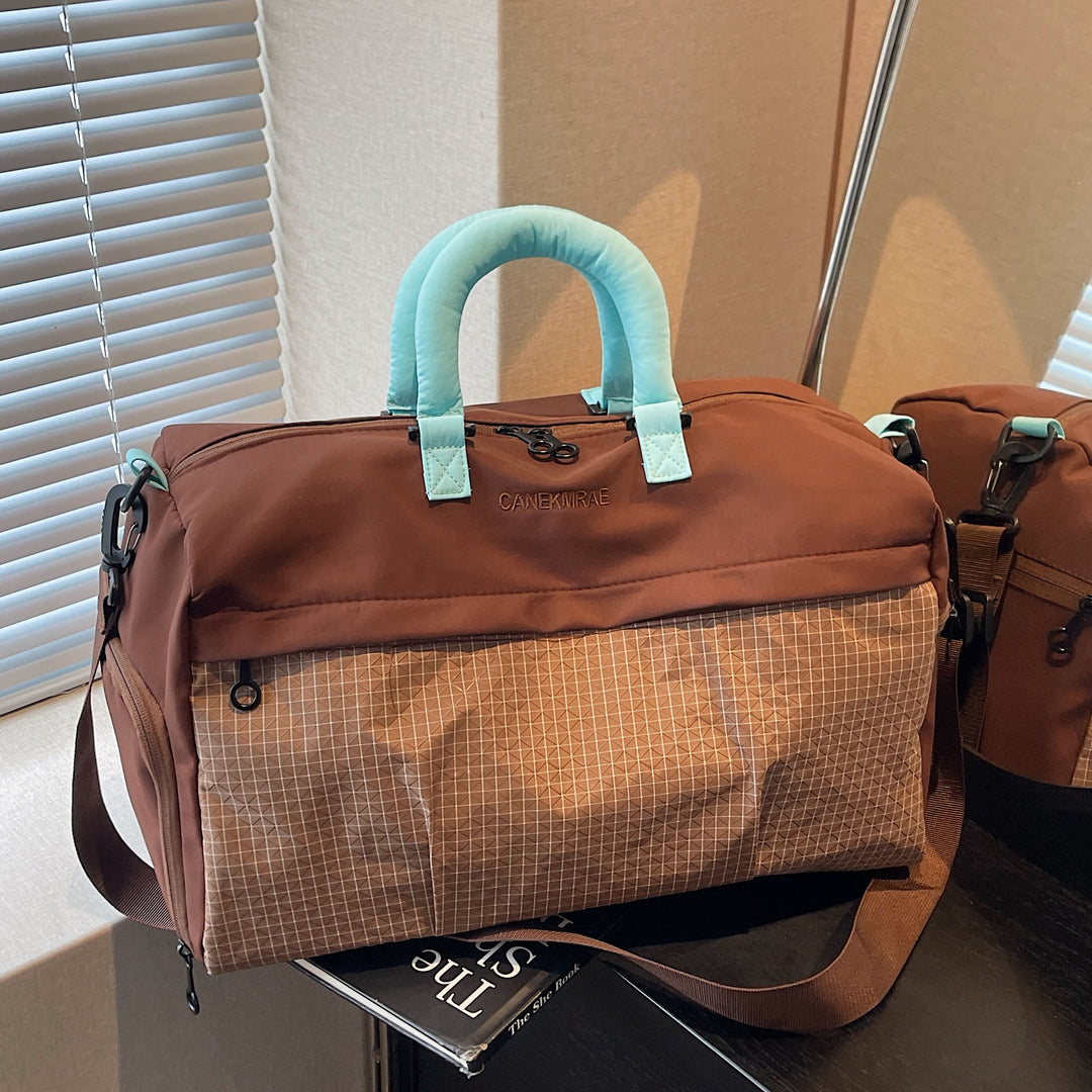 Sporty Travel Bag With Multiple Compartments Stornfield