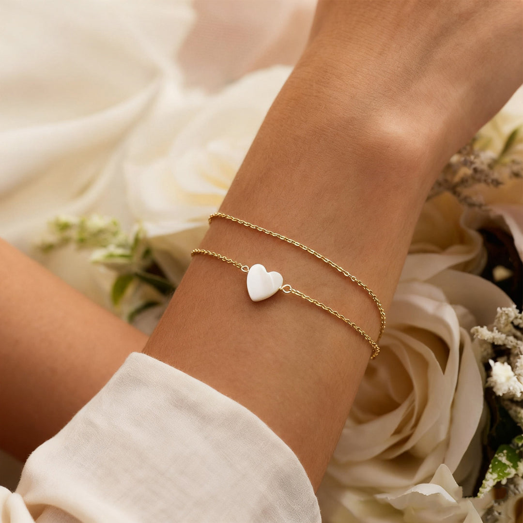 Elegant Heart Charm Bracelet Stornfield
