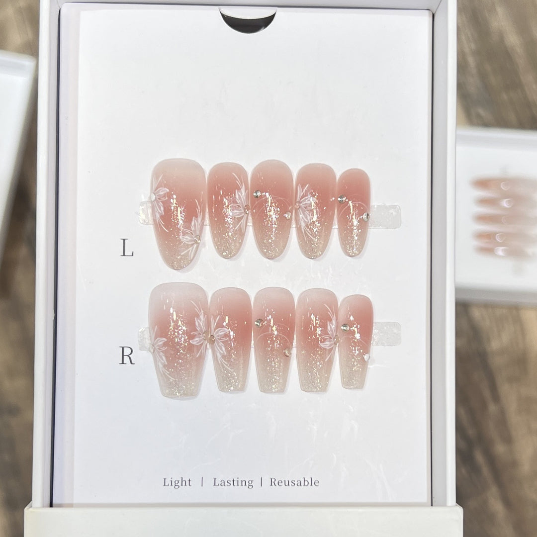 Elegant Floral-Inspired Press-On Nail Set Stornfield