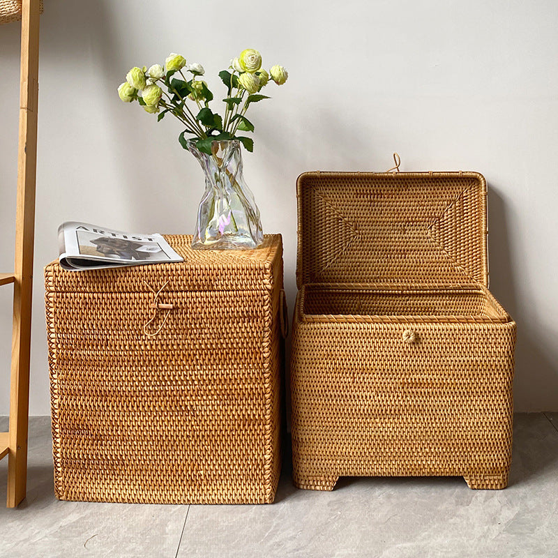 Ladies stylish storage box made of woven natural material Stornfield