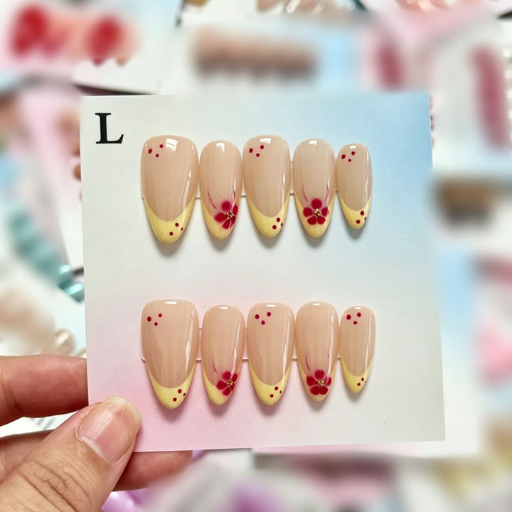 Handmade Floral Design Press-On Nails Set