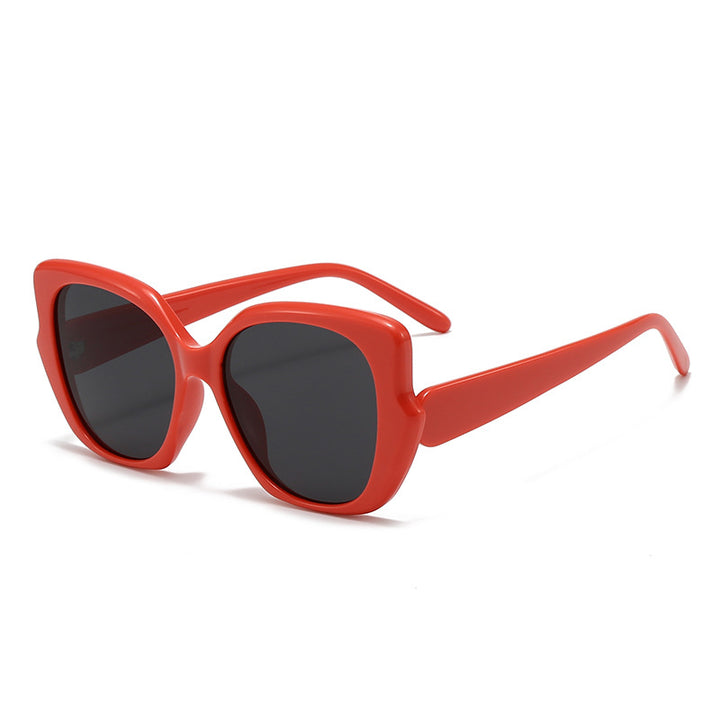 Women's oversized fashionable sunglasses with curved frame Stornfield