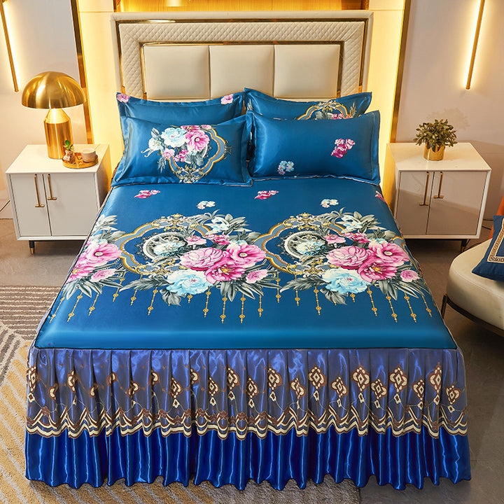 Ladies daybed cover with playful bear motif Stornfield