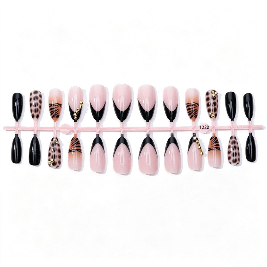 Art nail set with elegant animal and glitter patterns Stornfield