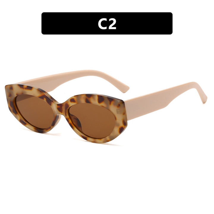 Women Cat-Eye Sunglasses in stylish plastic design Stornfield