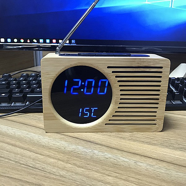 Digital radio alarm clock with temperature display Stornfield