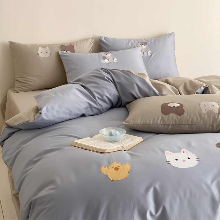 Playful Animal Print Reversible Cotton Sateen Duvet Cover and Pillowcase Set