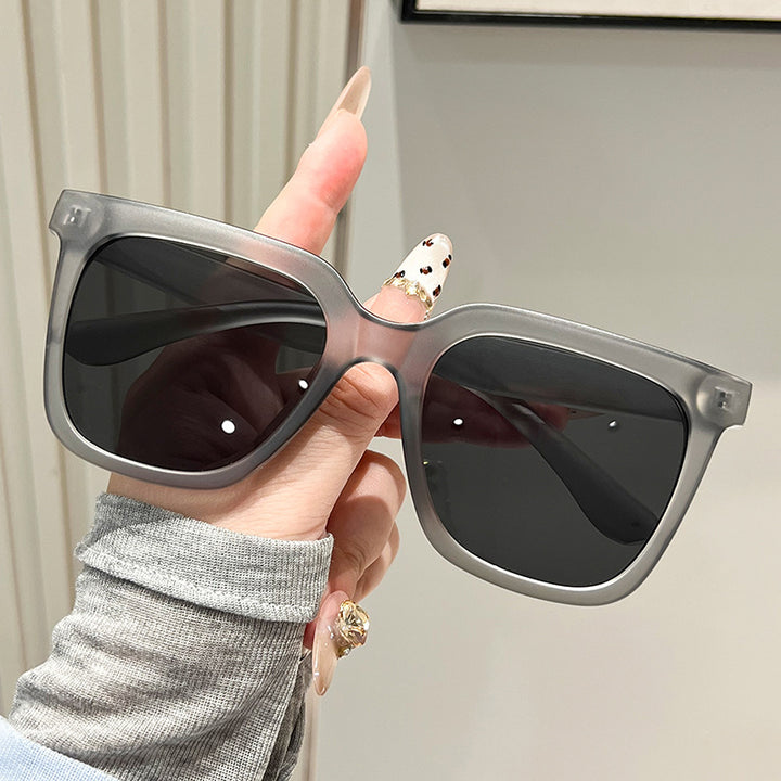 Women's oversized sunglasses with matte frame Stornfield