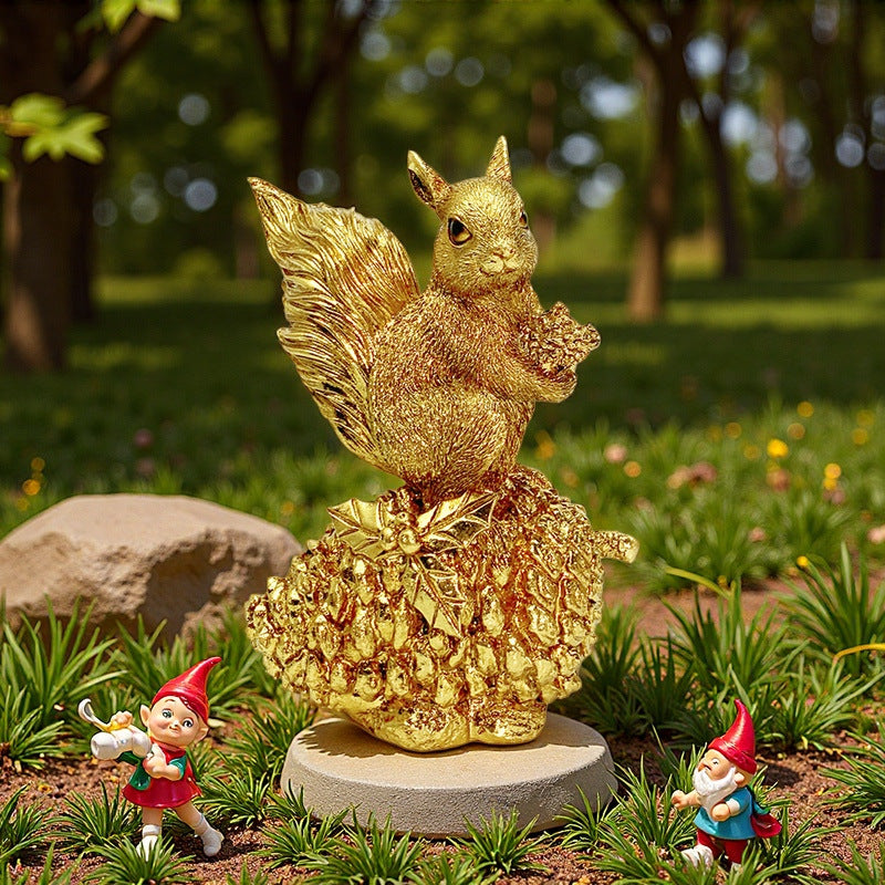 Decorative squirrel sculpture on a cone Stornfield
