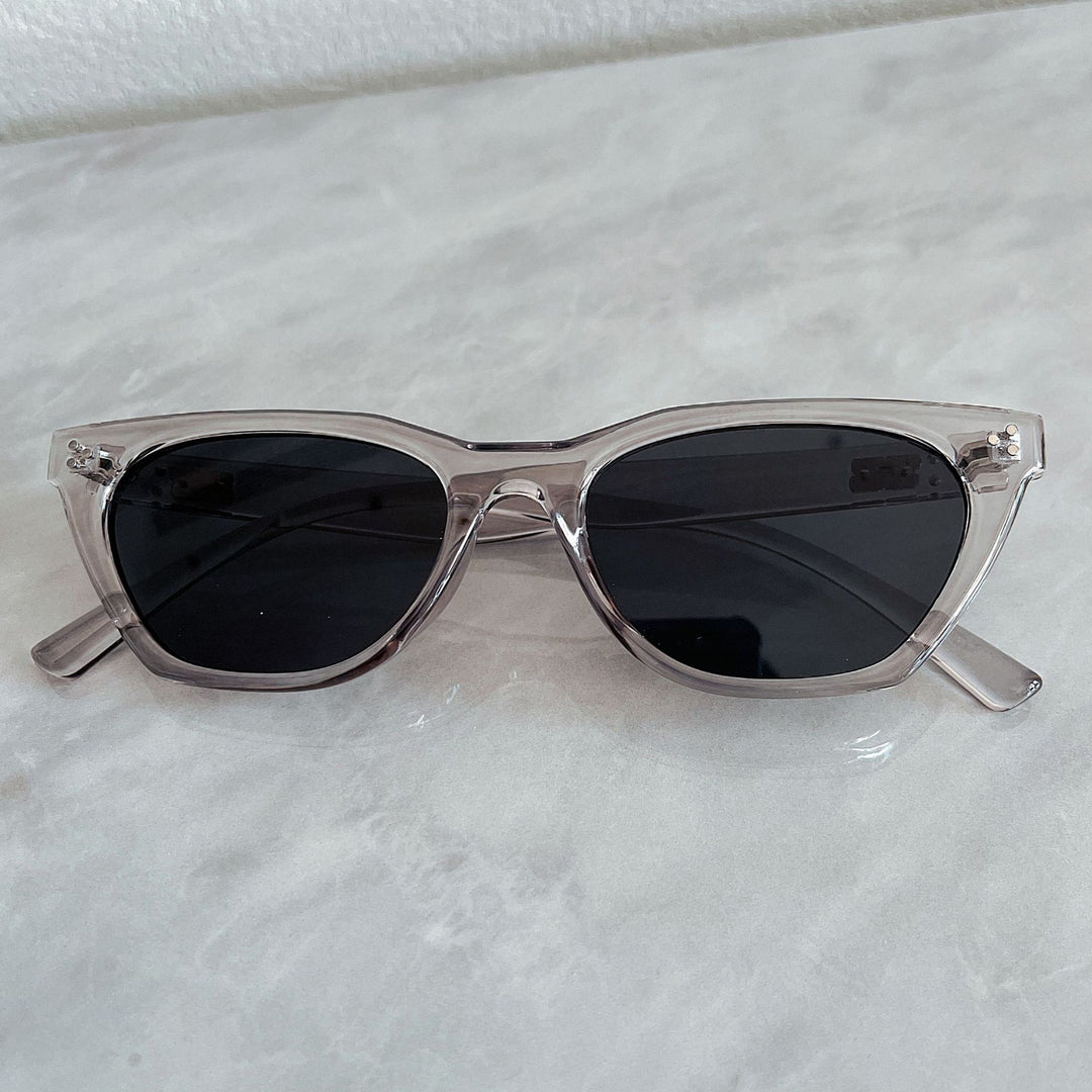 Ladies fashionable retro sunglasses with elegant design Stornfield