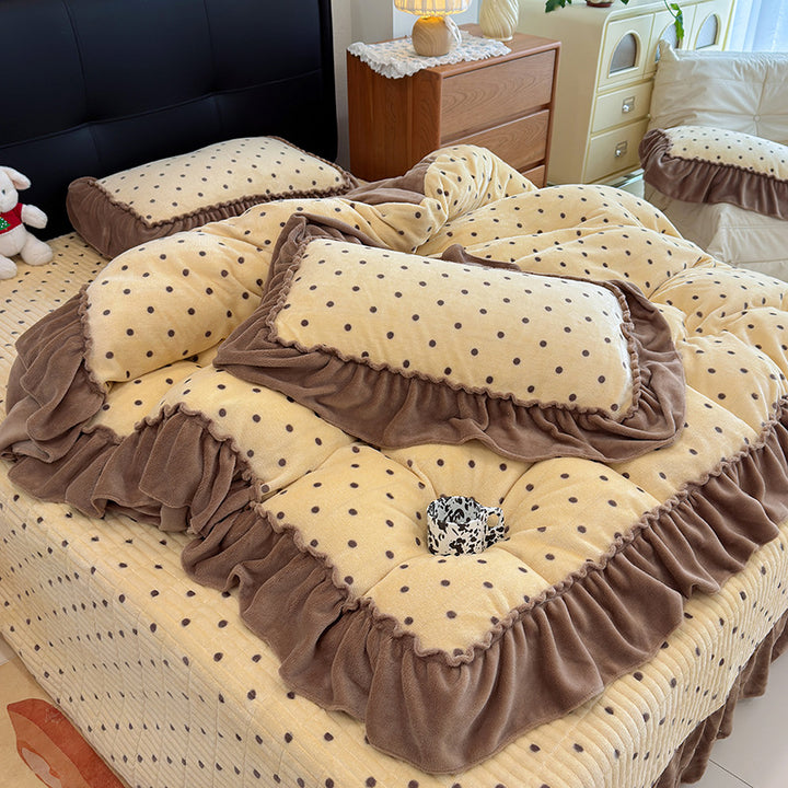 Luxurious Velvet Ruffled Bedding Set