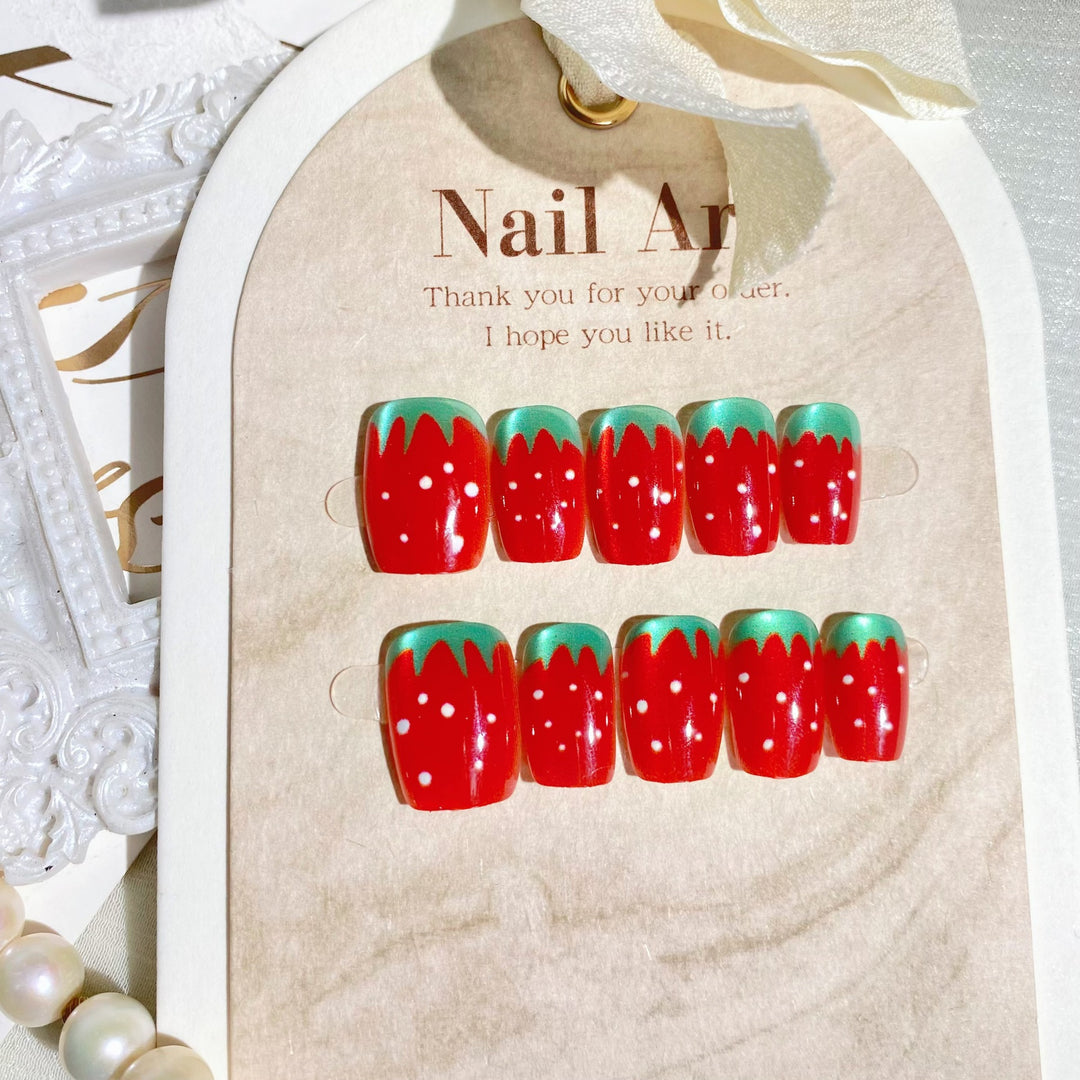 Creative Strawberry-Themed Press-On Nail Art Set