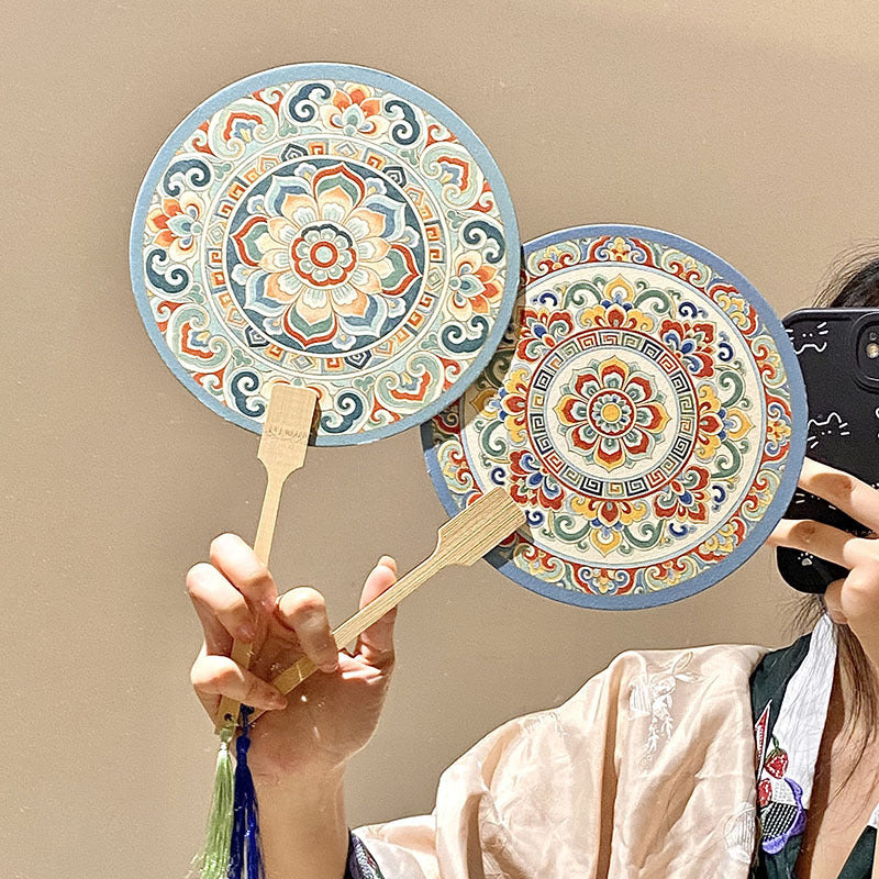 Handmade fan with artistic motif Stornfield