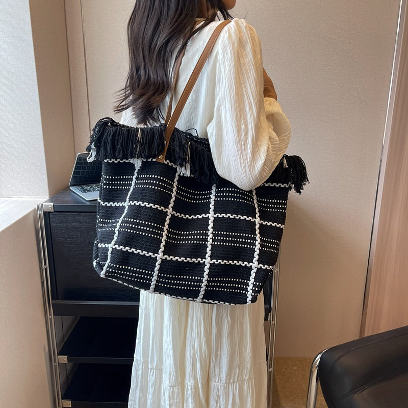 Textured Woven Tote Handbag