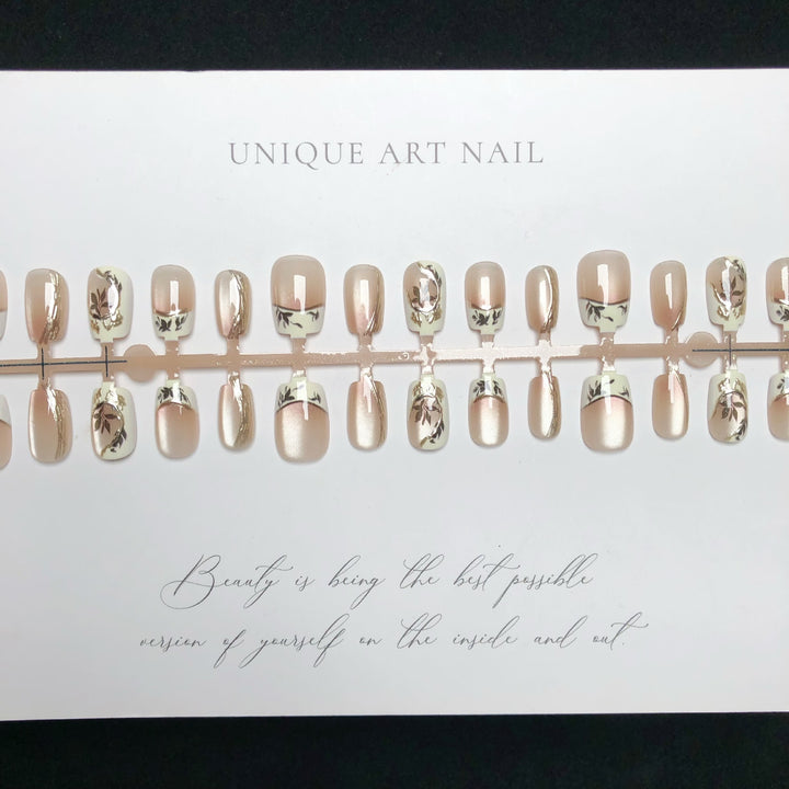Elegant Floral Print Press-On Nail Set