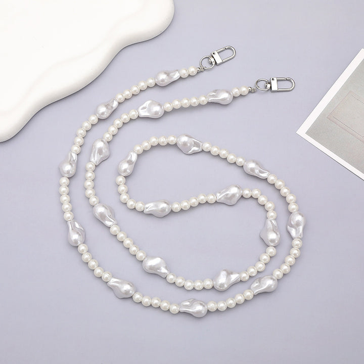 Elegant Beaded Eyewear Retainer Stornfield