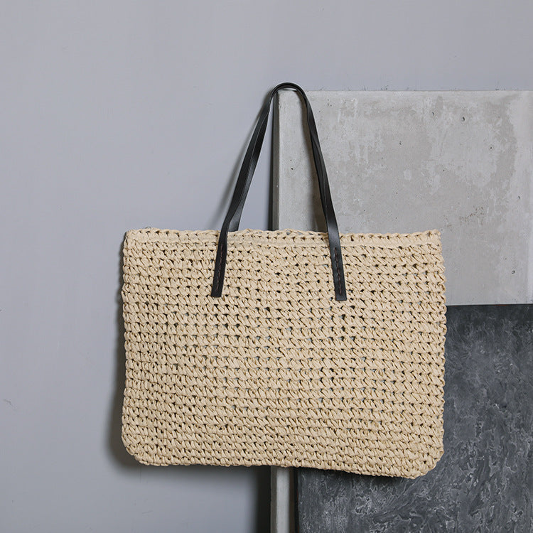 Handcrafted beach bag with strong structure Stornfield