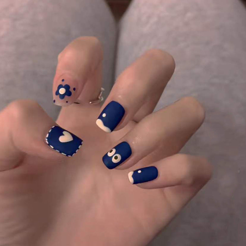 Festive Nail Art Press-Ons Stornfield
