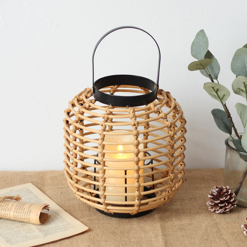 Handcrafted rattan lamp Stornfield