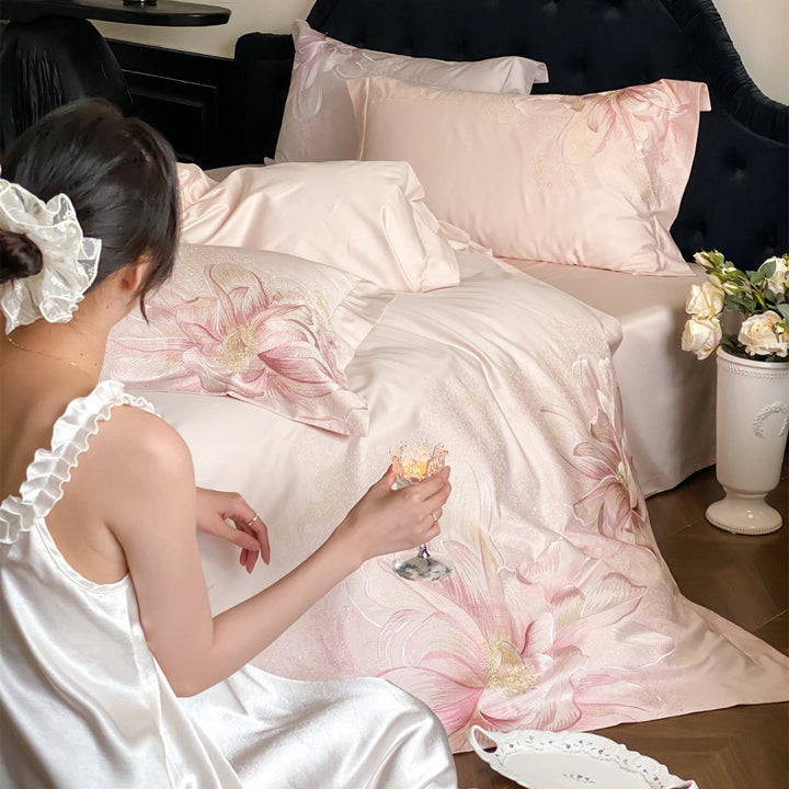 Ultra-Soft Silk-Feel Floral Jacquard Duvet Cover Set with Embroidered Blossom Motif
