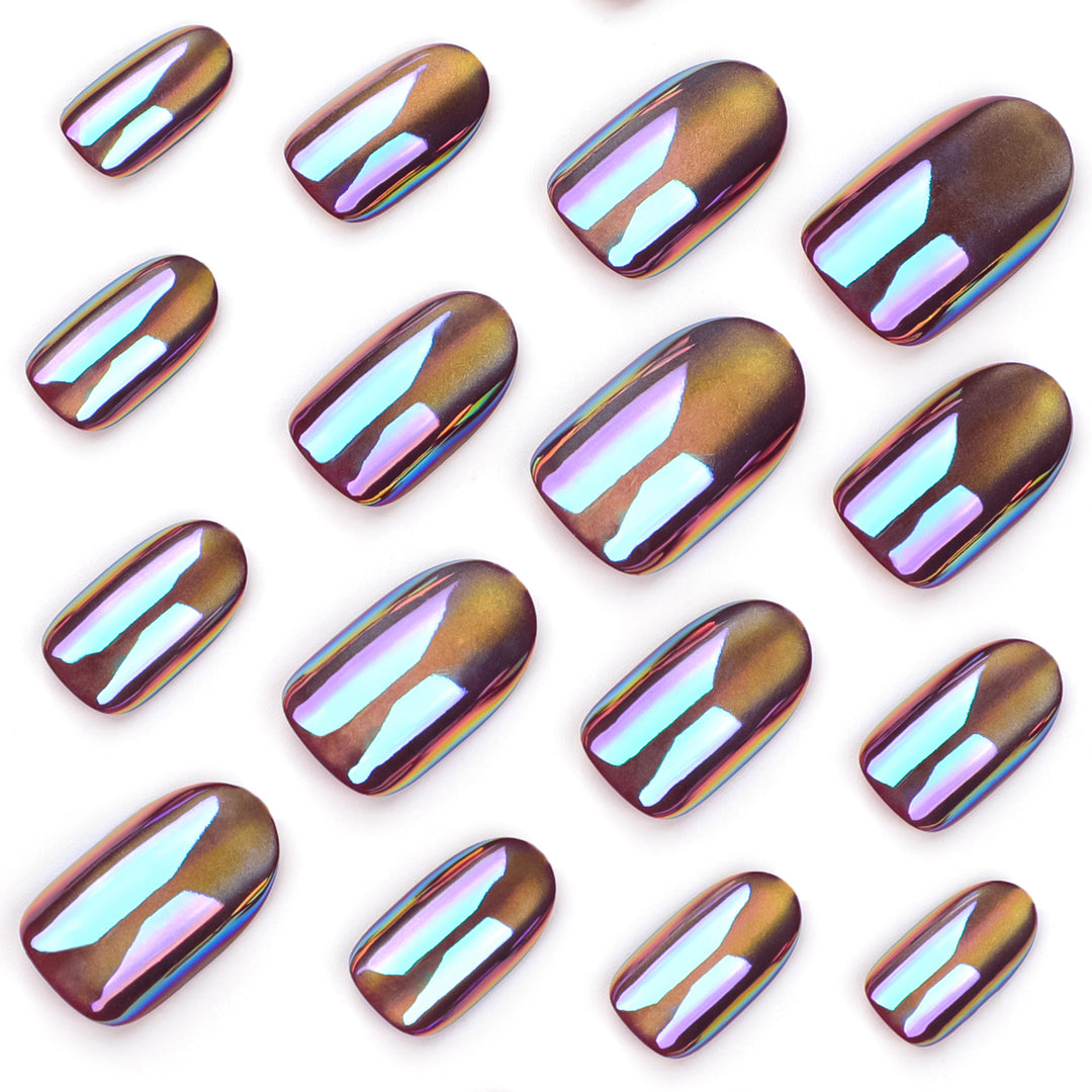Shiny nail art with holographic effect Stornfield