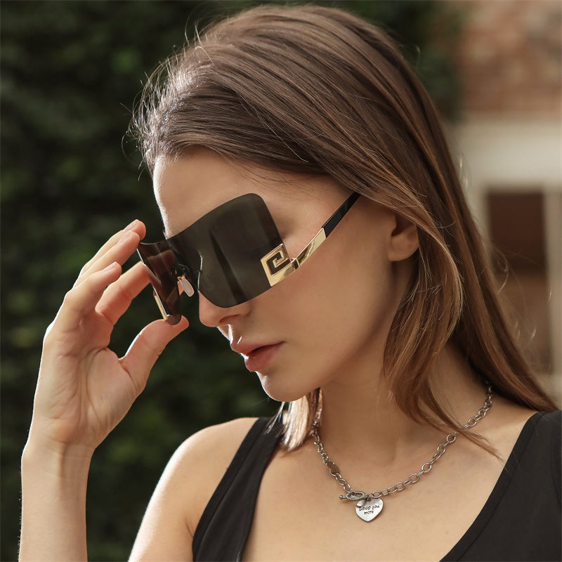 Women's Oversized Shield Sunglasses with Extravagant Design Stornfield