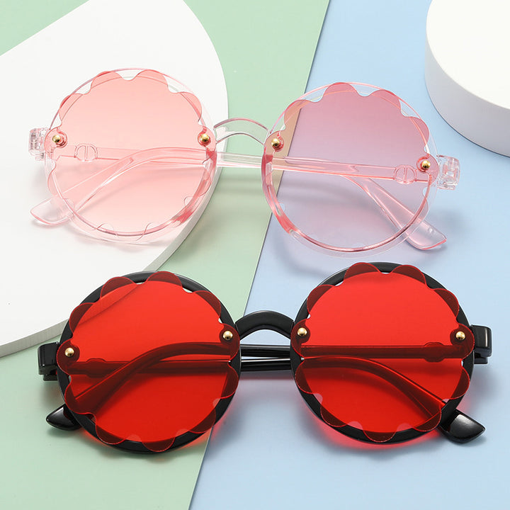 Ladies playful sunglasses with floral design Stornfield