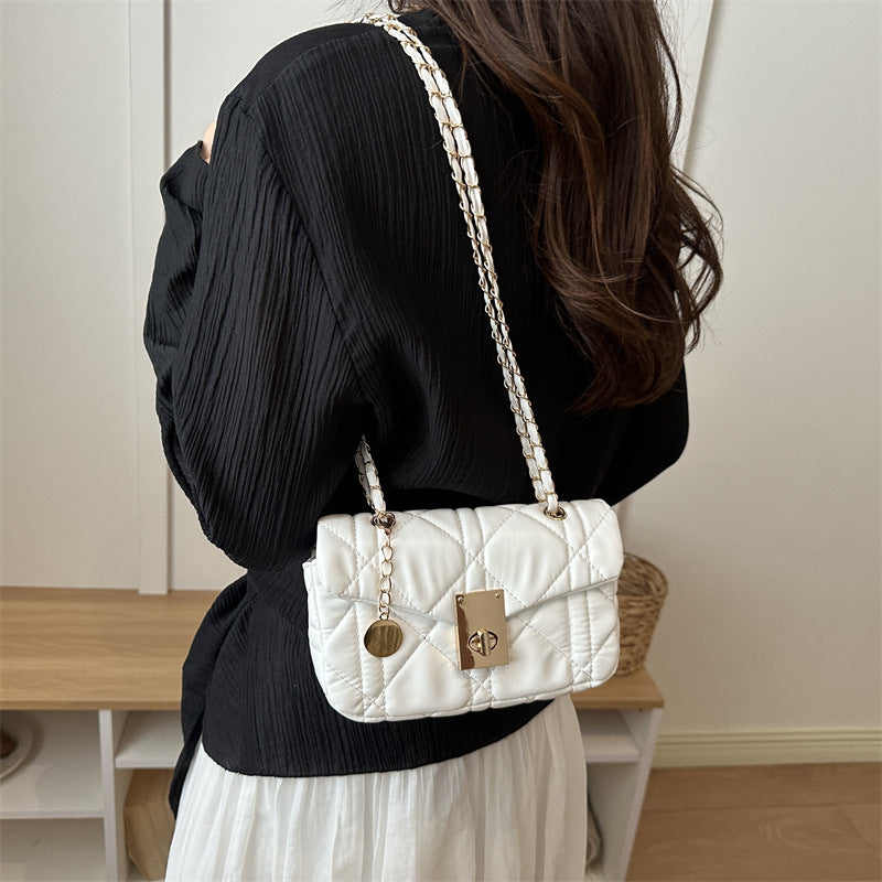 Elegant Quilted Handbag