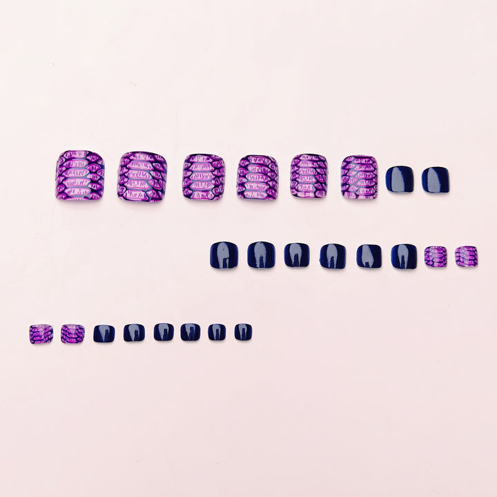 Artificial nails with glamorous snake pattern Stornfield