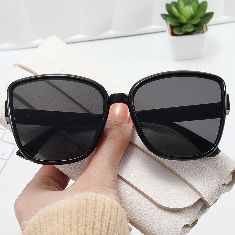 Women’s elegant oversized sunglasses in modern design Stornfield