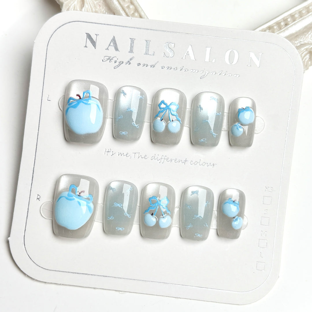 Artistic Seasonal-Themed Press-On Nail Art Set