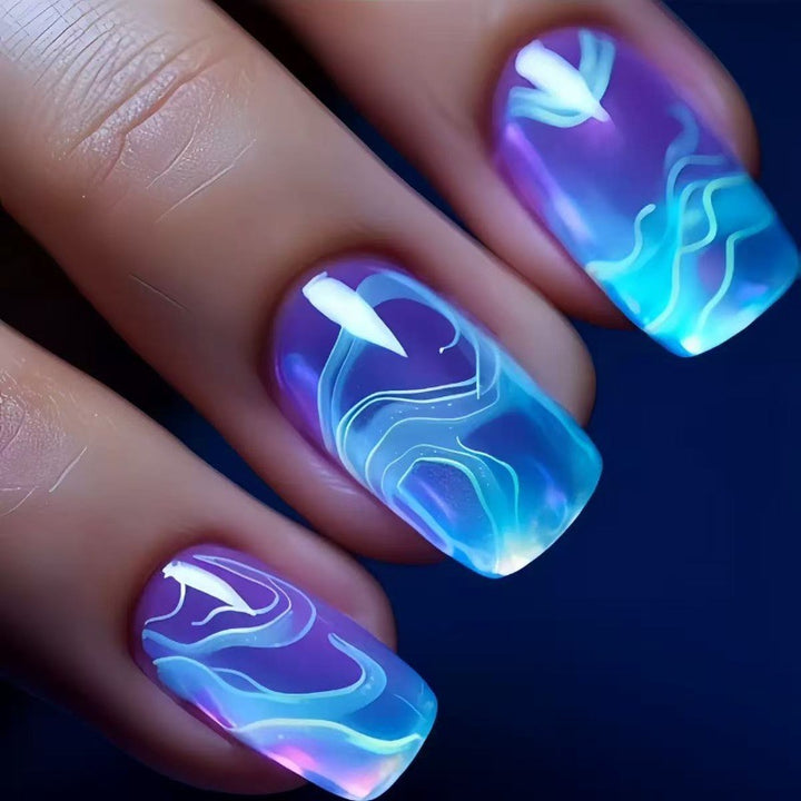 Artificial nails with modern wave pattern Stornfield