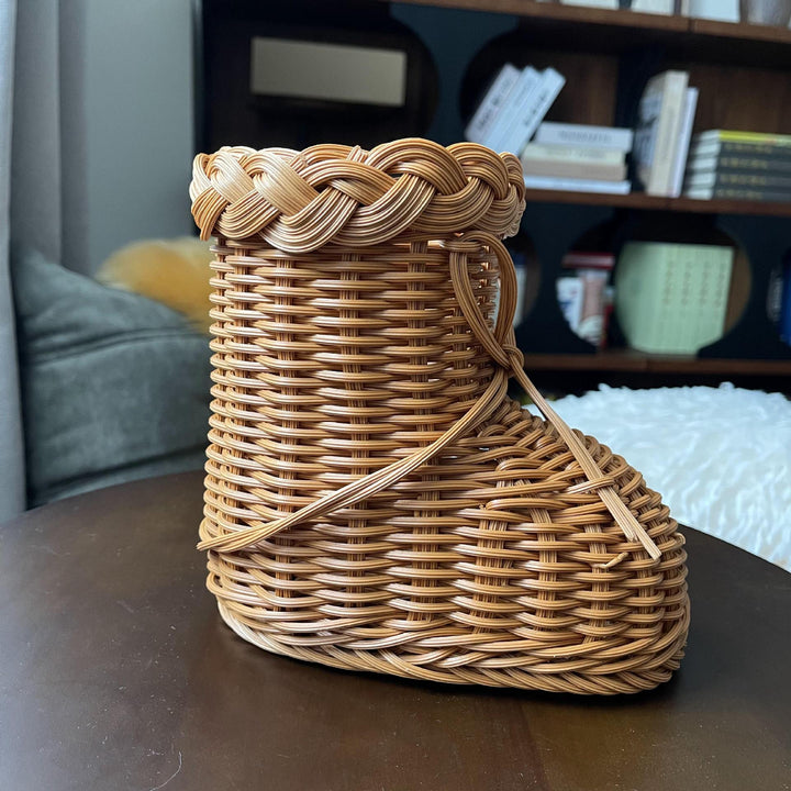 Ladies decorative flower pot in shoe design Stornfield