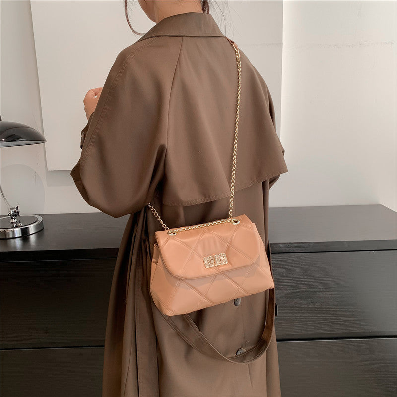 Elegant Quilted Shoulder Handbag