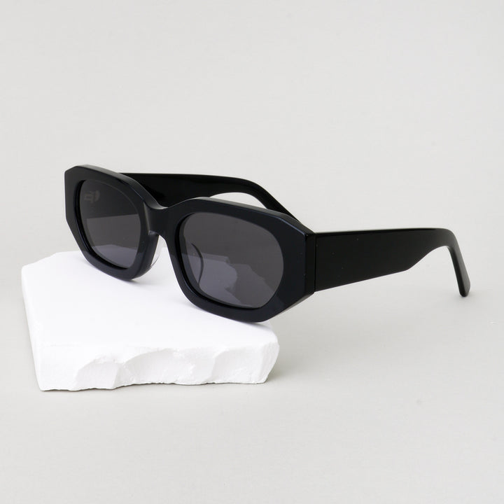 Women's fashionable sunglasses in stylish, oversized design Stornfield