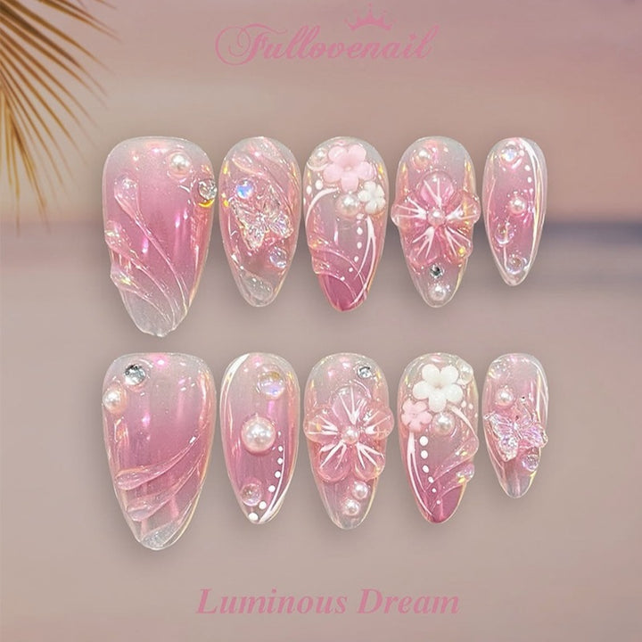 Artificial nail set with luxurious design and delicate flower accents Stornfield