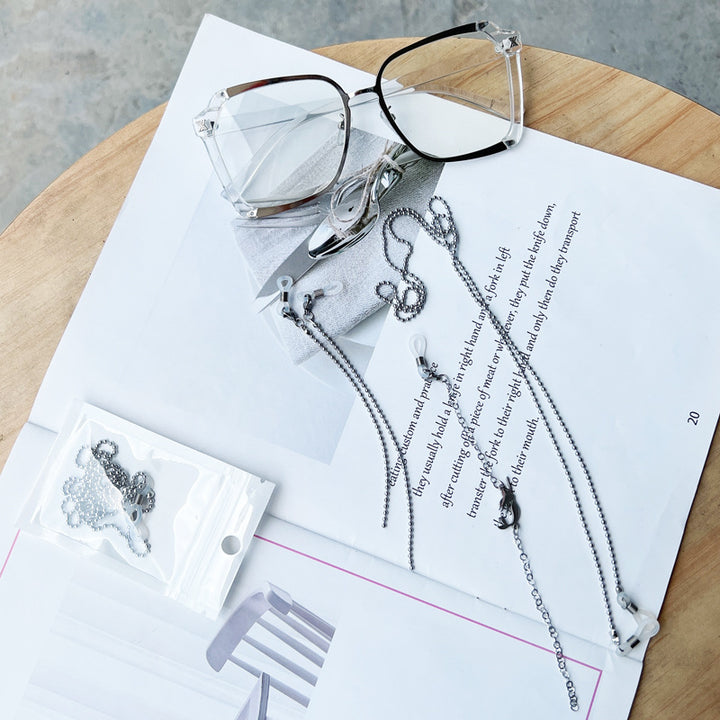 Stylish Metallic Eyewear Chain Stornfield